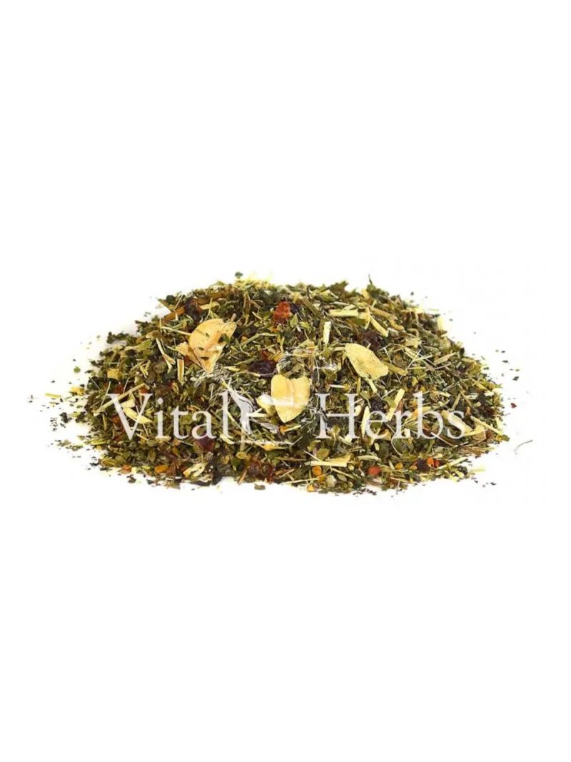 Vital Herbs Booster, zbliżenie mieszanki ziół z owocami dzikiej róży