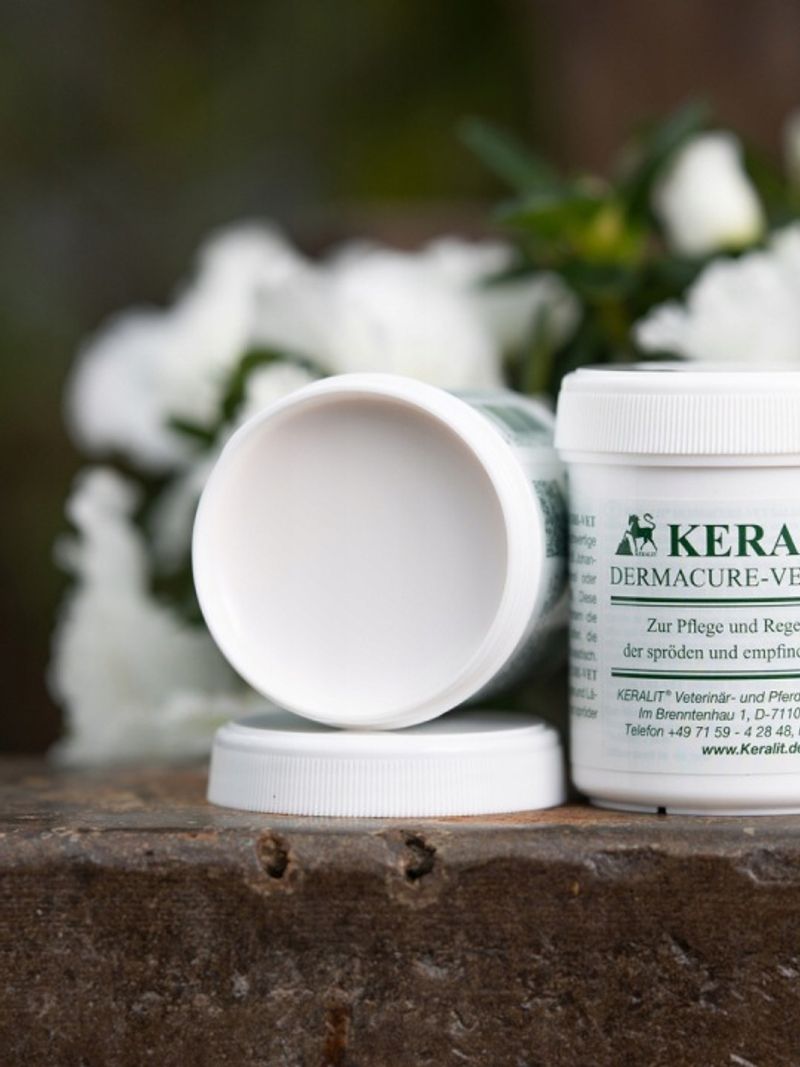 KERALIT Dermacure Masc regeneracja i gojenie dla koni 130ml EAN GTIN